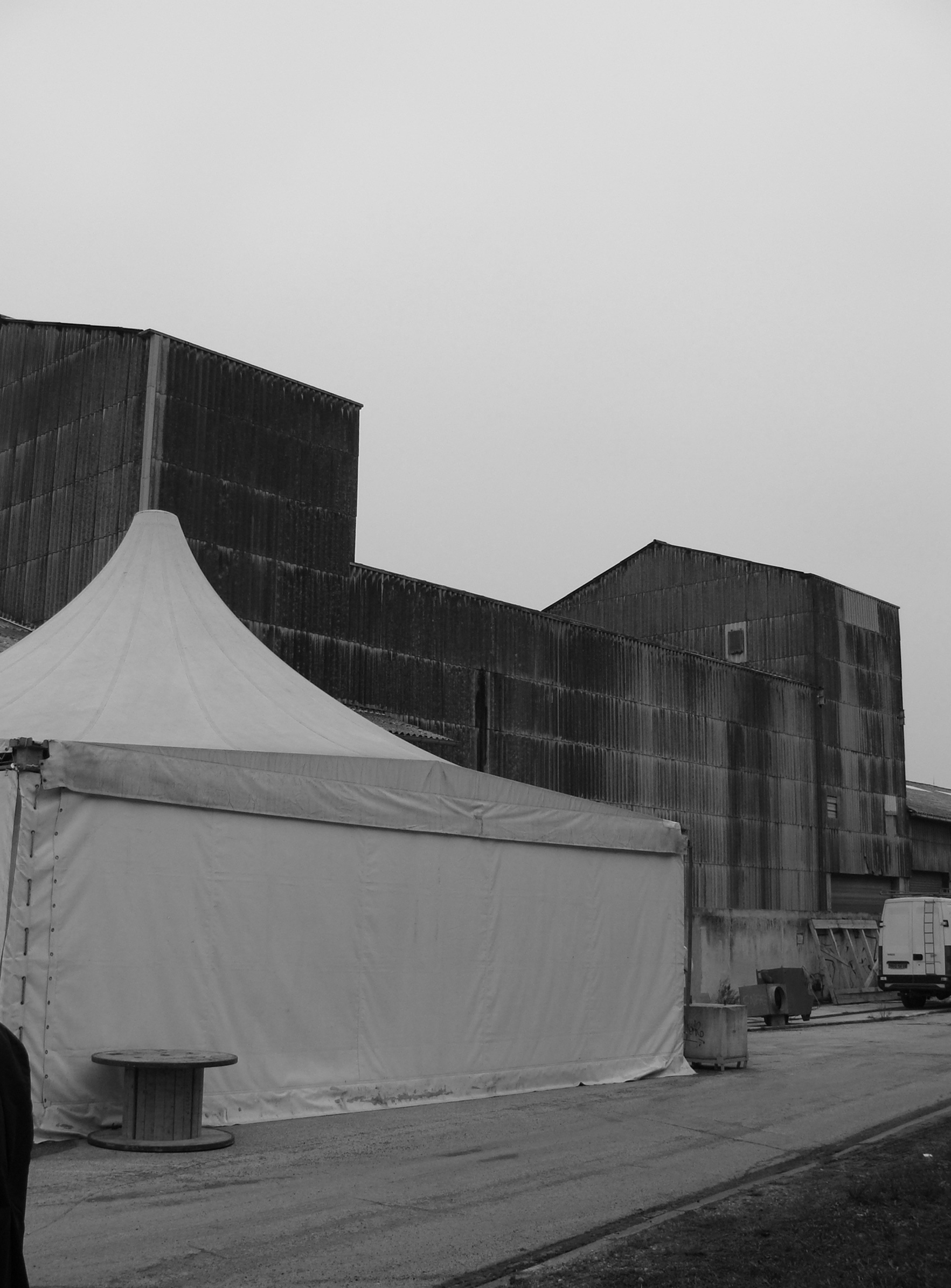 Le CNAC 09 - Friches + Culturel - Caractère Spécial Matthieu Poitevin Architecture