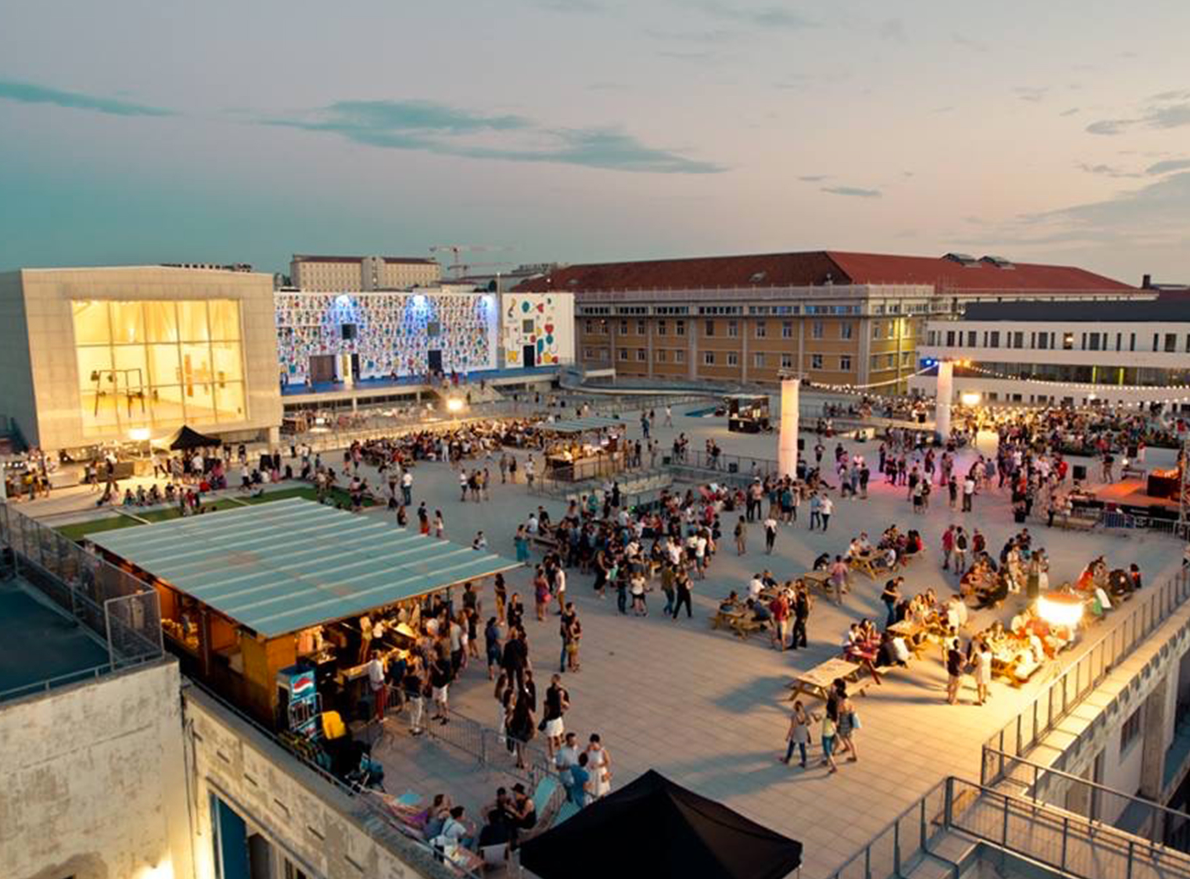 La Friche - Panorama - 06 - Caractère Spécial - Matthieu Poitevin Architecture