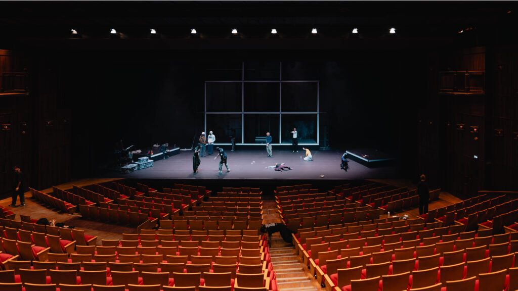 MIXT - Salle Super - Va jouer dehors - Nantes